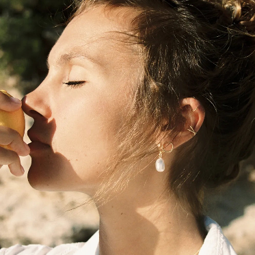 Agapée- Estée Earrings