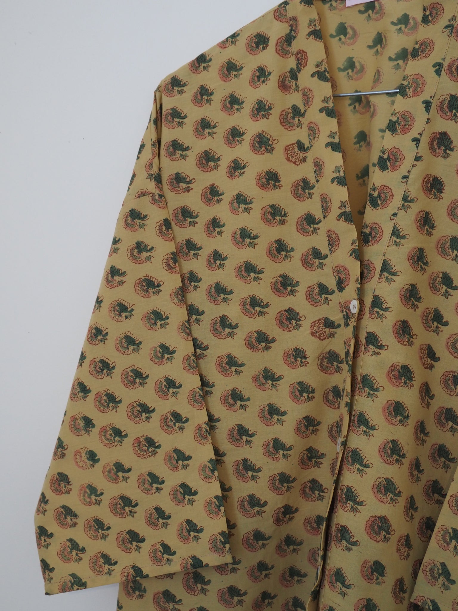 Temple top- Sand flower