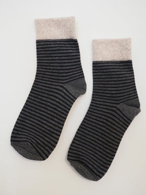 S O K K E N Sunday Socks - Liquorice